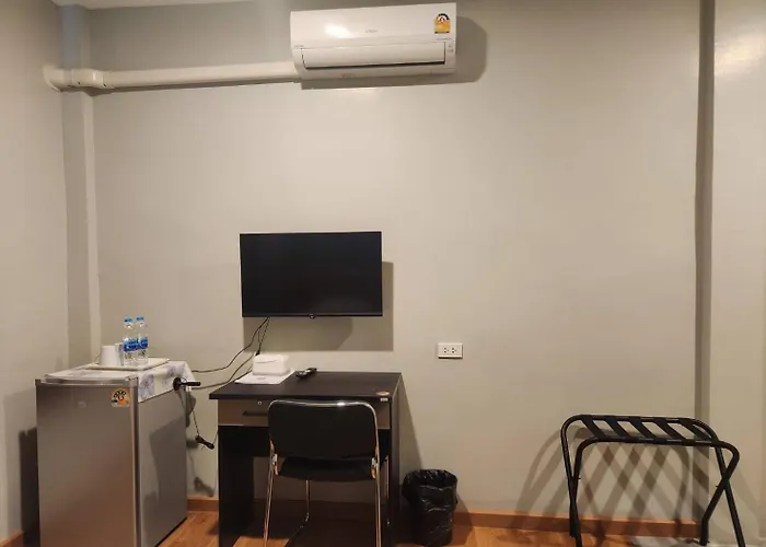 Wan Ratchatewi Hostel Bangkok