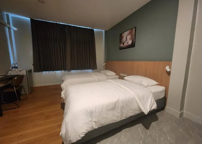 Wan Ratchatewi Hostel Bangkok
