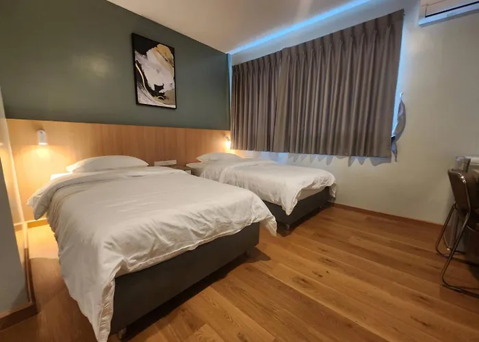 Wan Ratchatewi Hostel Bangkok