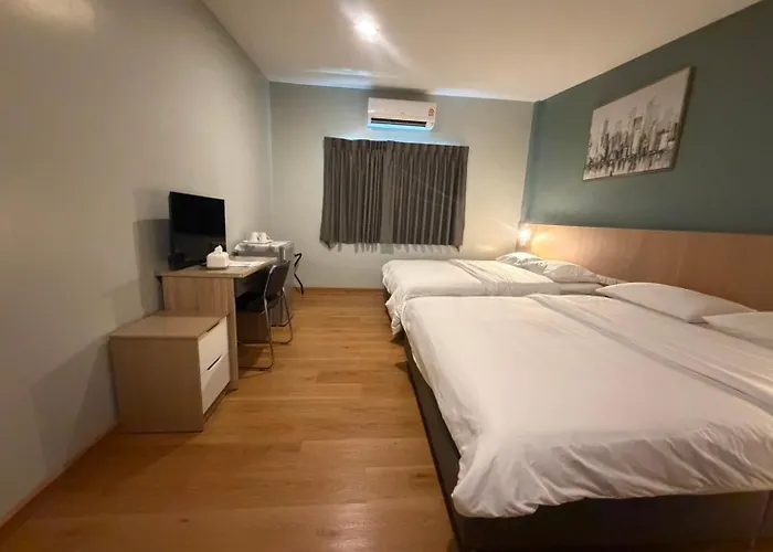 Wan Ratchatewi Hostel *